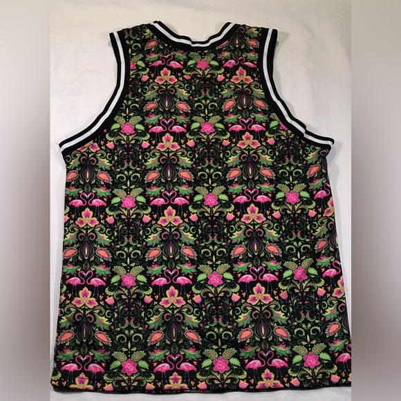 WESC - Picture 5 of 8